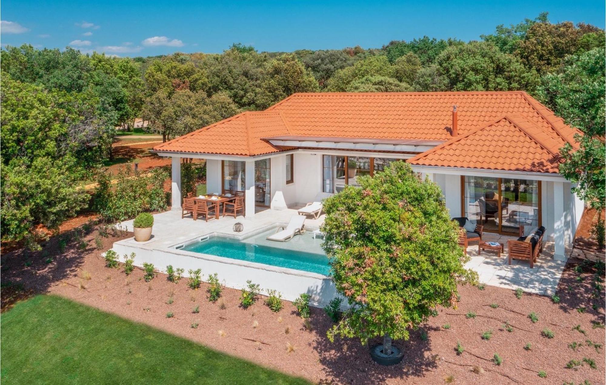 Luxury Porto Bus Holiday home