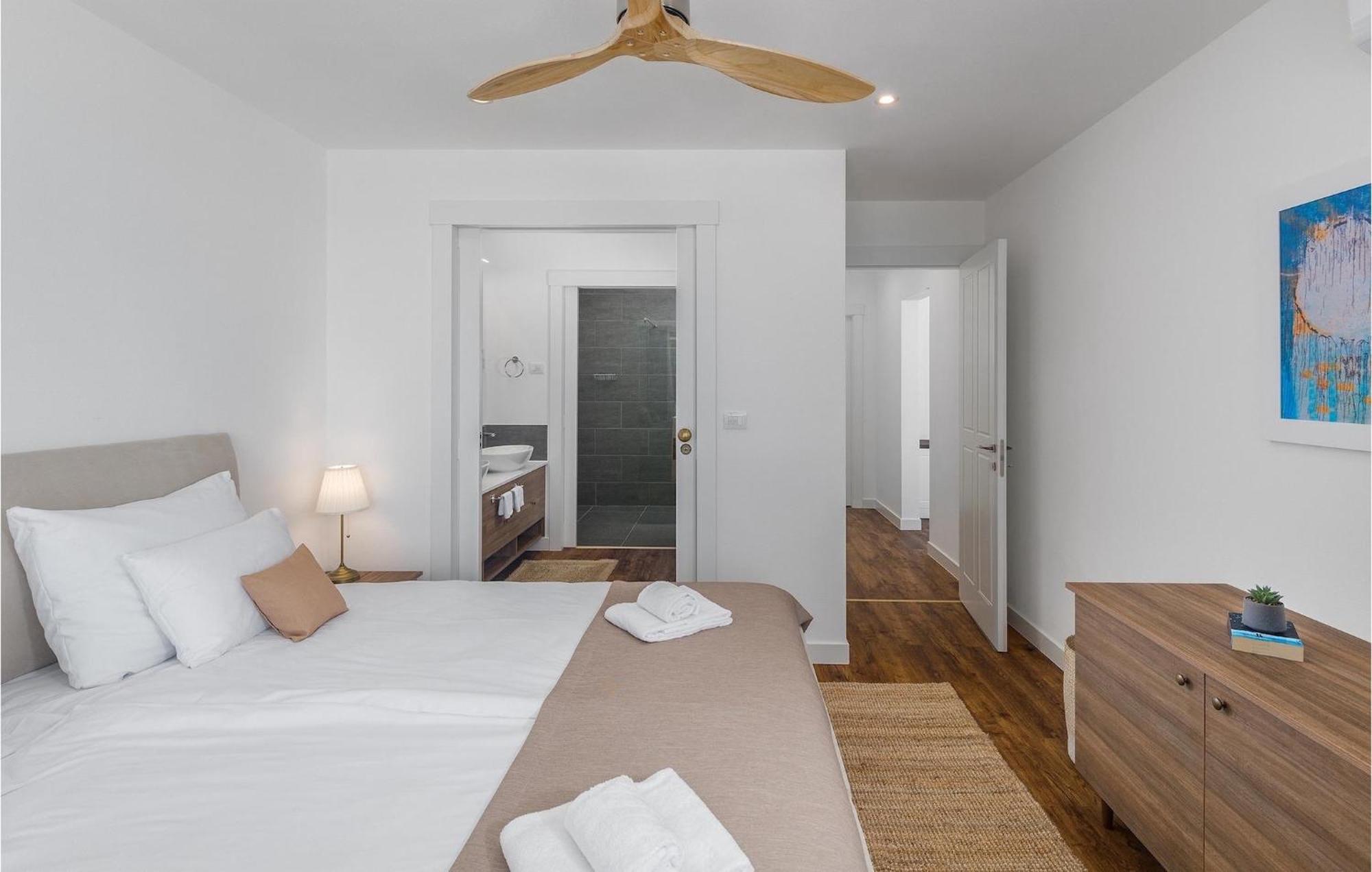 Holiday home Luxury Porto Bus
